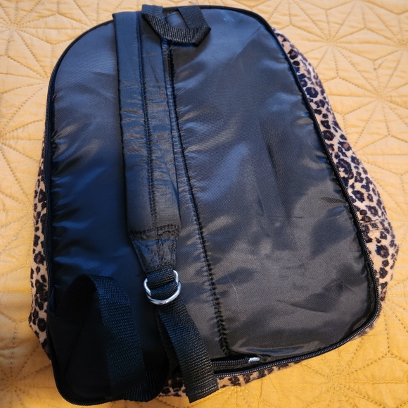 Leopard print Expandable Rolling Travel bags - Picture 6 of 13